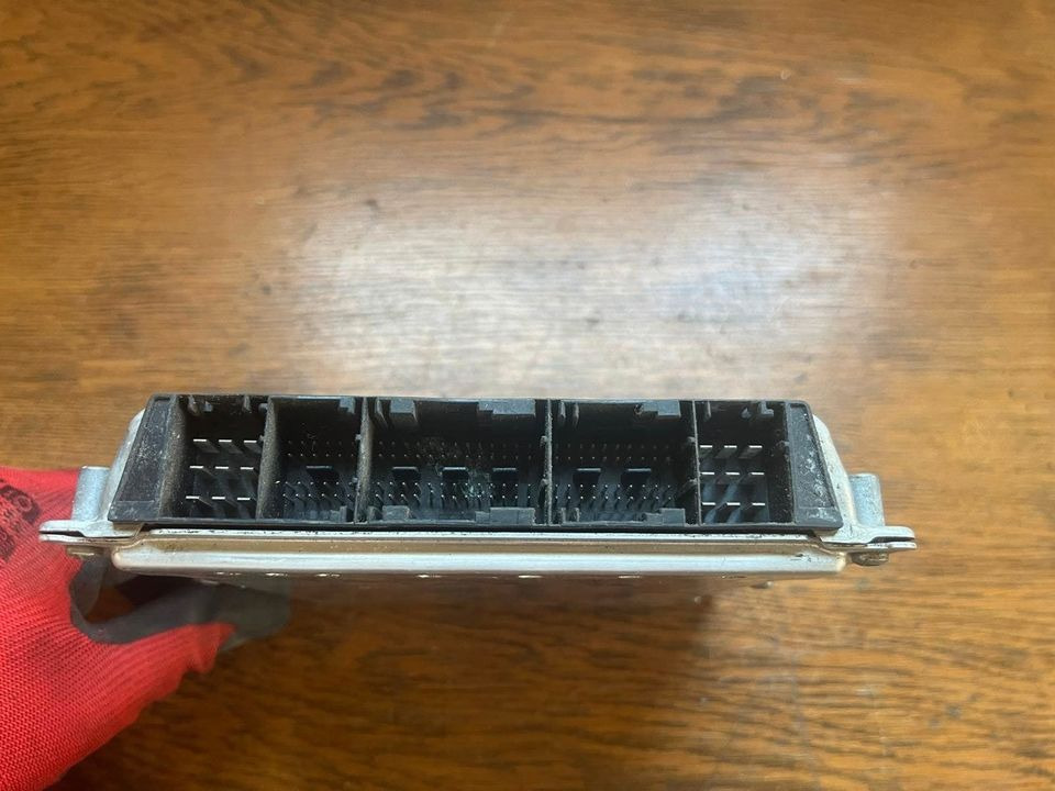 Mercedes Sprinter BOSCH Steuergerät A6111530991 - Varuosa: pilt 3 Mercedes Sprinter BOSCH Steuergerät A6111530991 - Varuosa: pilt 3