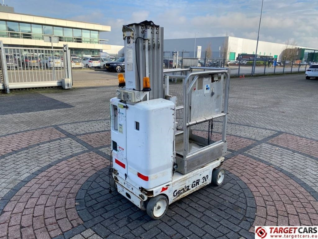 Genie GR-20 RunAbout Electric Vertical Mast Lift 802cm - Masttõstuk: pilt 3 Genie GR-20 RunAbout Electric Vertical Mast Lift 802cm - Masttõstuk: pilt 3