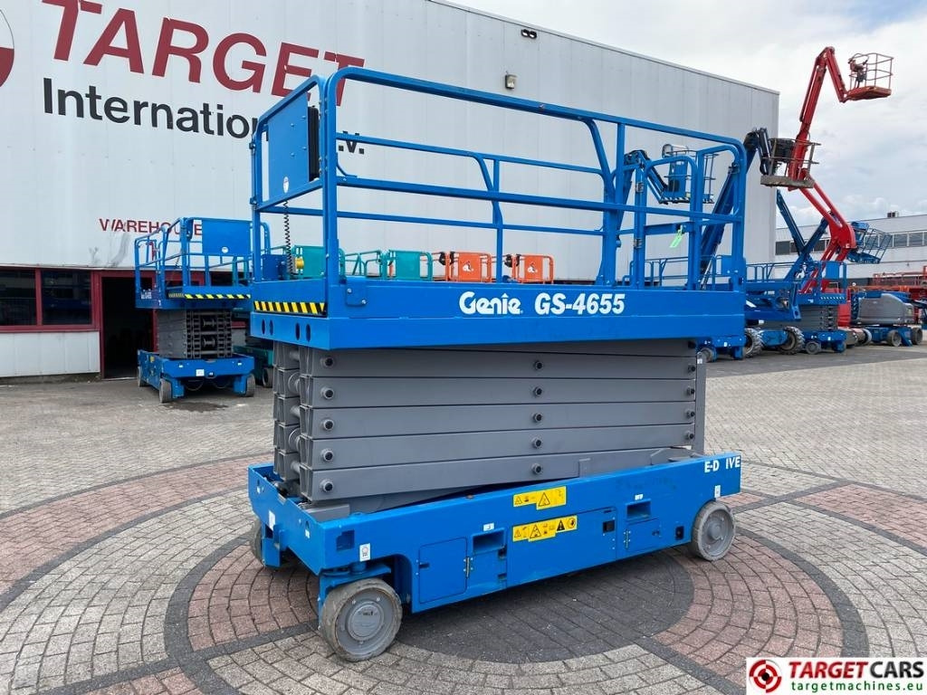 Genie GS-4655 Electric GS4655 Scissor Work Lift 1595cm - Käärlift: pilt 1 Genie GS-4655 Electric GS4655 Scissor Work Lift 1595cm - Käärlift: pilt 1