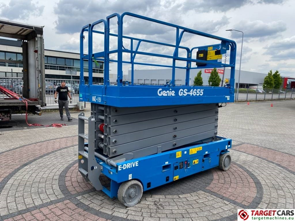 Genie GS-4655 Electric GS4655 Scissor Work Lift 1595cm - Käärlift: pilt 3 Genie GS-4655 Electric GS4655 Scissor Work Lift 1595cm - Käärlift: pilt 3