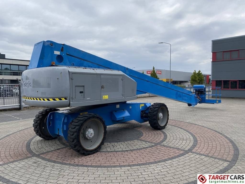 Genie S-100HD Articulated 4x4x4 Diesel Boom Lift 3248cm - Teleskooppoom: pilt 3 Genie S-100HD Articulated 4x4x4 Diesel Boom Lift 3248cm - Teleskooppoom: pilt 3