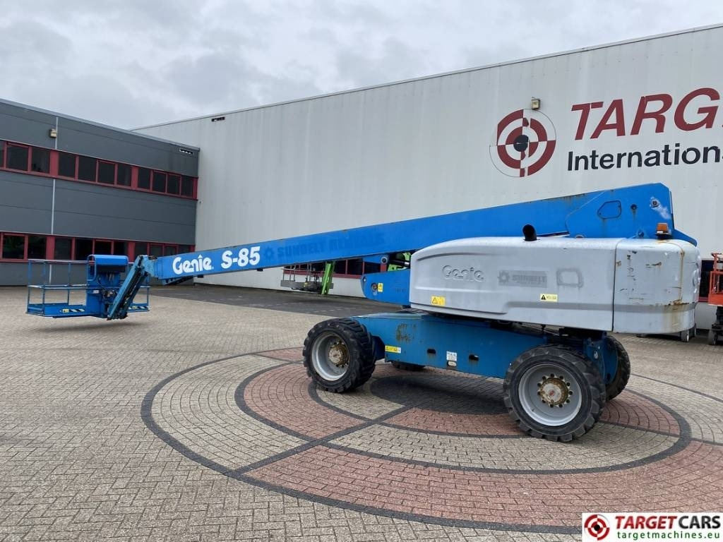 Genie S-85 Telescopic 4x4 Diesel Boom Work Lift 2791cm - Teleskooppoom: pilt 4 Genie S-85 Telescopic 4x4 Diesel Boom Work Lift 2791cm - Teleskooppoom: pilt 4