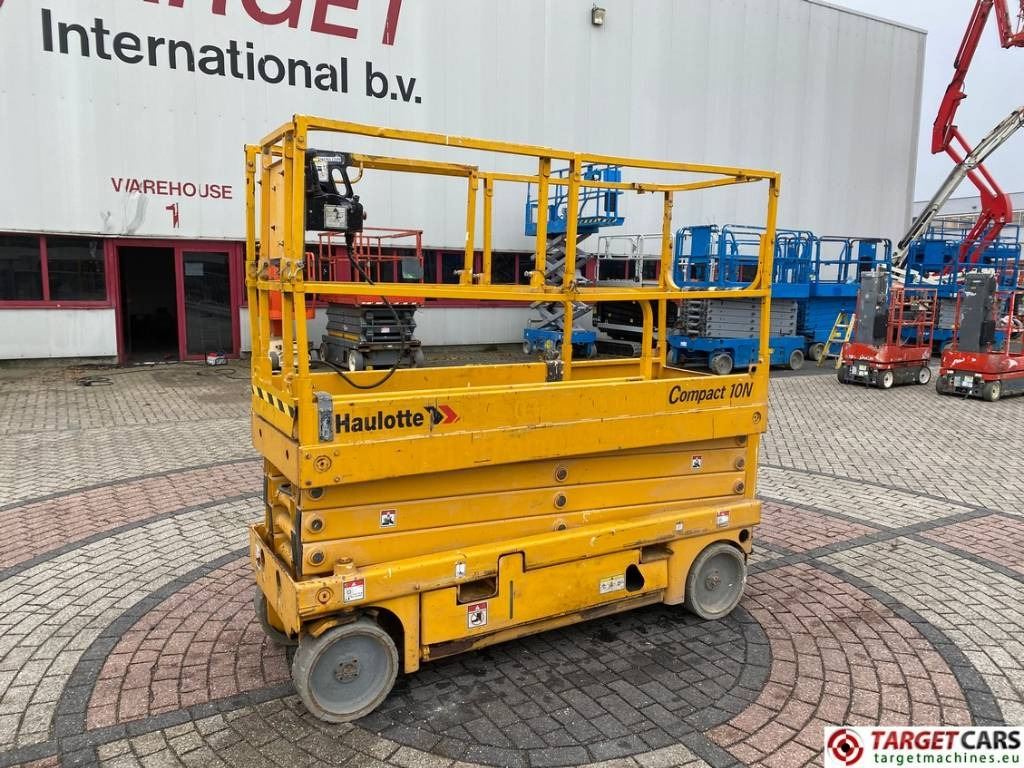 Haulotte Compact 10N Electric Scissor Work Lift 1000cm - Käärlift: pilt 1 Haulotte Compact 10N Electric Scissor Work Lift 1000cm - Käärlift: pilt 1