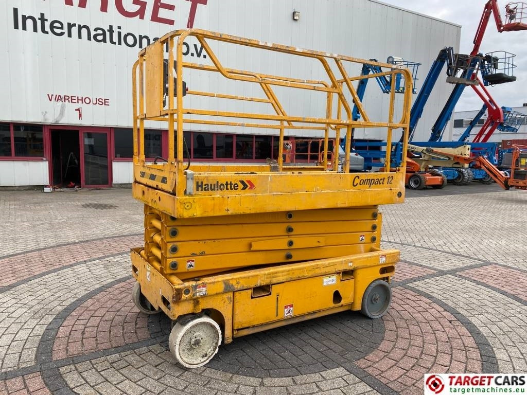 Haulotte Compact 12 Electric Scissor Work Lift 1200cm - Käärlift: pilt 1 Haulotte Compact 12 Electric Scissor Work Lift 1200cm - Käärlift: pilt 1