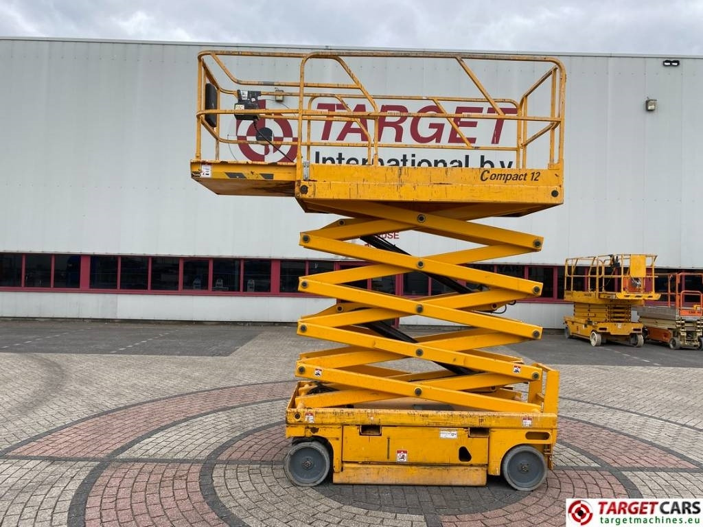 Haulotte Compact 12 Electric Scissor Work Lift 1200cm - Käärlift: pilt 5 Haulotte Compact 12 Electric Scissor Work Lift 1200cm - Käärlift: pilt 5