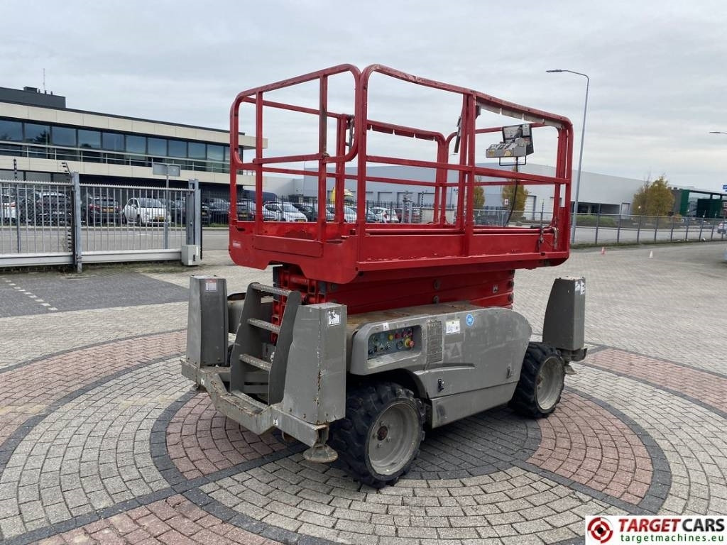 Haulotte Compact 12DX Diesel 4x4 Scissor Work Lift 1206cm - Käärlift: pilt 3 Haulotte Compact 12DX Diesel 4x4 Scissor Work Lift 1206cm - Käärlift: pilt 3