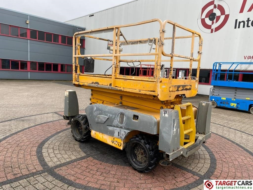 Haulotte Compact 12DX Diesel 4x4 Scissor Work Lift 1206cm - Käärlift: pilt 4 Haulotte Compact 12DX Diesel 4x4 Scissor Work Lift 1206cm - Käärlift: pilt 4