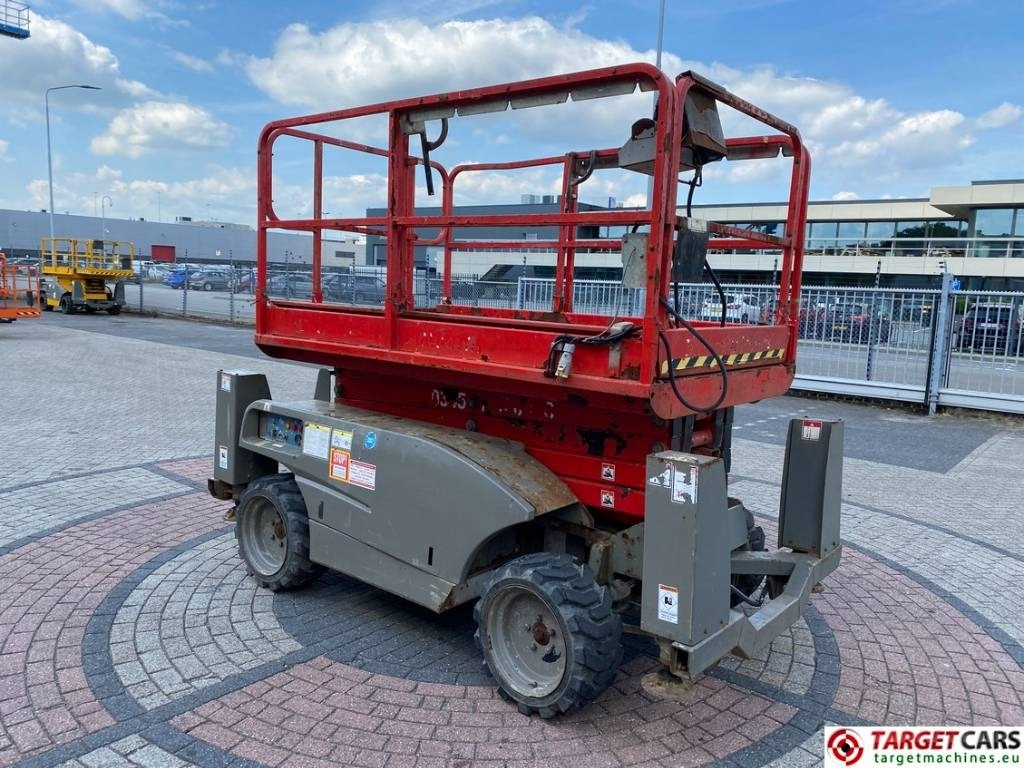 Haulotte Compact 12DX Diesel 4x4 Scissor Work Lift 1206cm - Käärlift: pilt 2 Haulotte Compact 12DX Diesel 4x4 Scissor Work Lift 1206cm - Käärlift: pilt 2