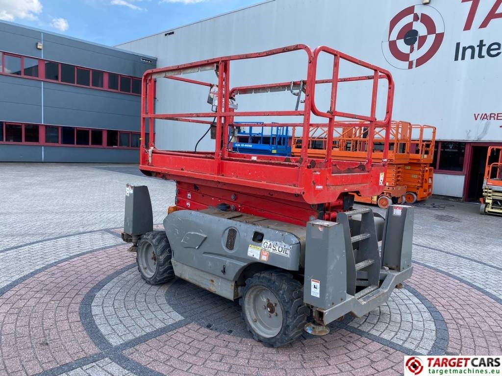 Haulotte Compact 12DX Diesel 4x4 Scissor Work Lift 1206cm - Käärlift: pilt 4 Haulotte Compact 12DX Diesel 4x4 Scissor Work Lift 1206cm - Käärlift: pilt 4