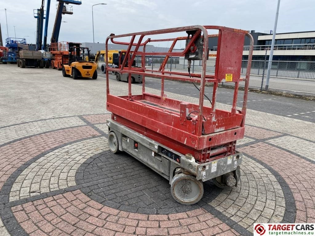 Haulotte Compact 8 Electric Scissor Work Lift 818cm DEFECT - Käärlift: pilt 2 Haulotte Compact 8 Electric Scissor Work Lift 818cm DEFECT - Käärlift: pilt 2