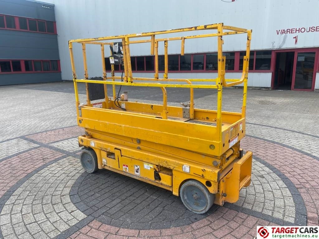 Haulotte Compact 8 Electric Scissor Work Lift 818cm - Käärlift: pilt 4 Haulotte Compact 8 Electric Scissor Work Lift 818cm - Käärlift: pilt 4