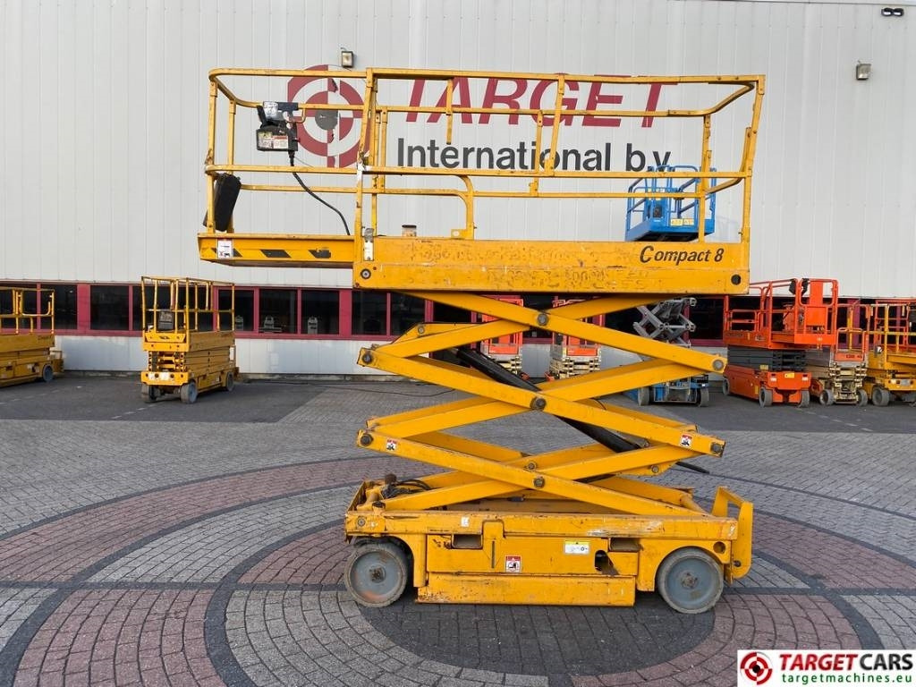 Haulotte Compact 8 Electric Scissor Work Lift 818cm - Käärlift: pilt 5 Haulotte Compact 8 Electric Scissor Work Lift 818cm - Käärlift: pilt 5