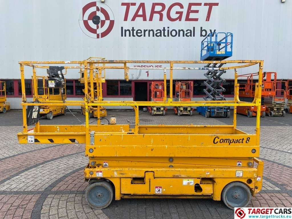 Haulotte Compact 8 Electric Scissor Work Lift 818cm - Käärlift: pilt 5 Haulotte Compact 8 Electric Scissor Work Lift 818cm - Käärlift: pilt 5