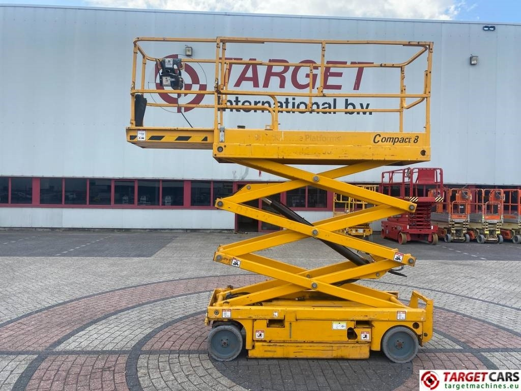 Haulotte Compact 8 Electric Scissor Work Lift 818cm - Käärlift: pilt 5 Haulotte Compact 8 Electric Scissor Work Lift 818cm - Käärlift: pilt 5