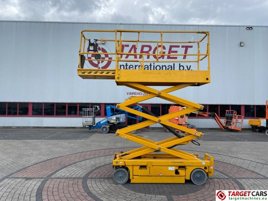 Haulotte Compact 8 Electric Scissor Work Lift 818cm - Käärlift: pilt 5 Haulotte Compact 8 Electric Scissor Work Lift 818cm - Käärlift: pilt 5