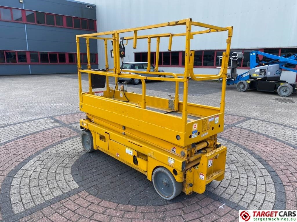 Haulotte Compact 8 Electric Scissor Work Lift 818cm - Käärlift: pilt 4 Haulotte Compact 8 Electric Scissor Work Lift 818cm - Käärlift: pilt 4