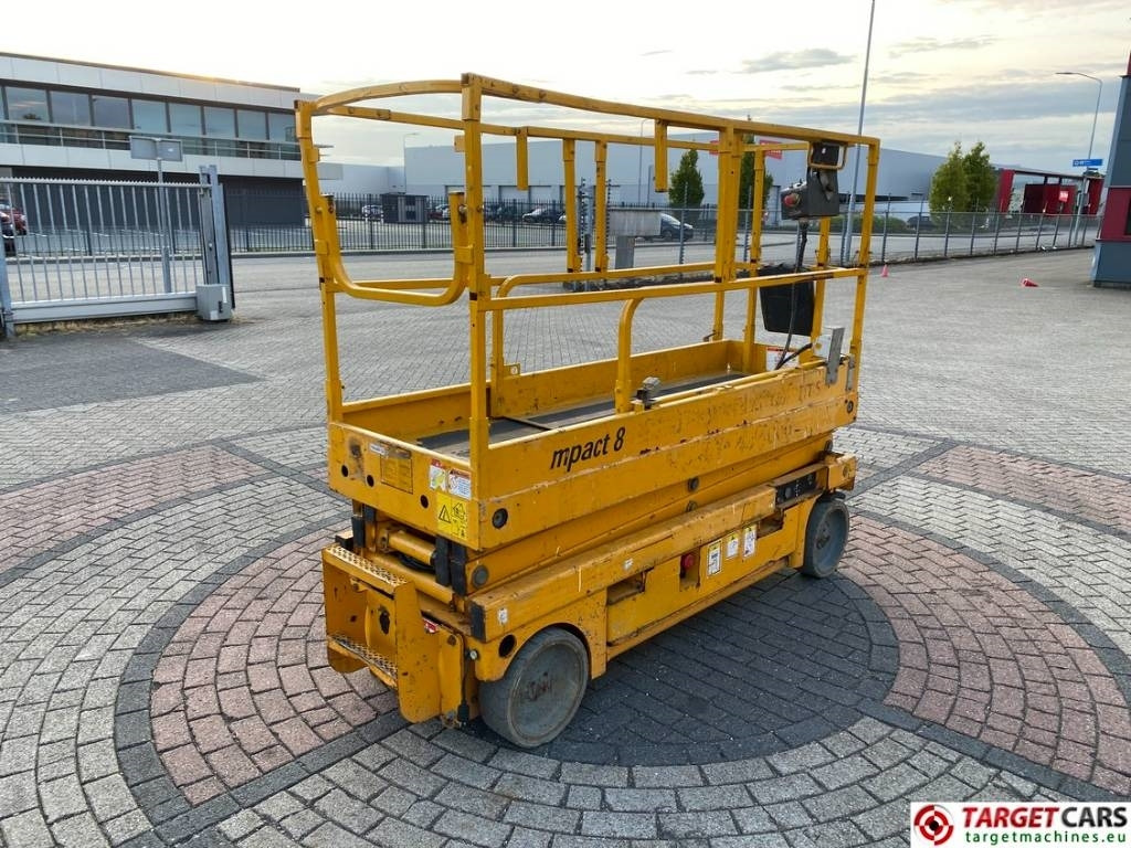 Haulotte Compact 8 Electric Scissor Work Lift 818cm - Käärlift: pilt 3 Haulotte Compact 8 Electric Scissor Work Lift 818cm - Käärlift: pilt 3