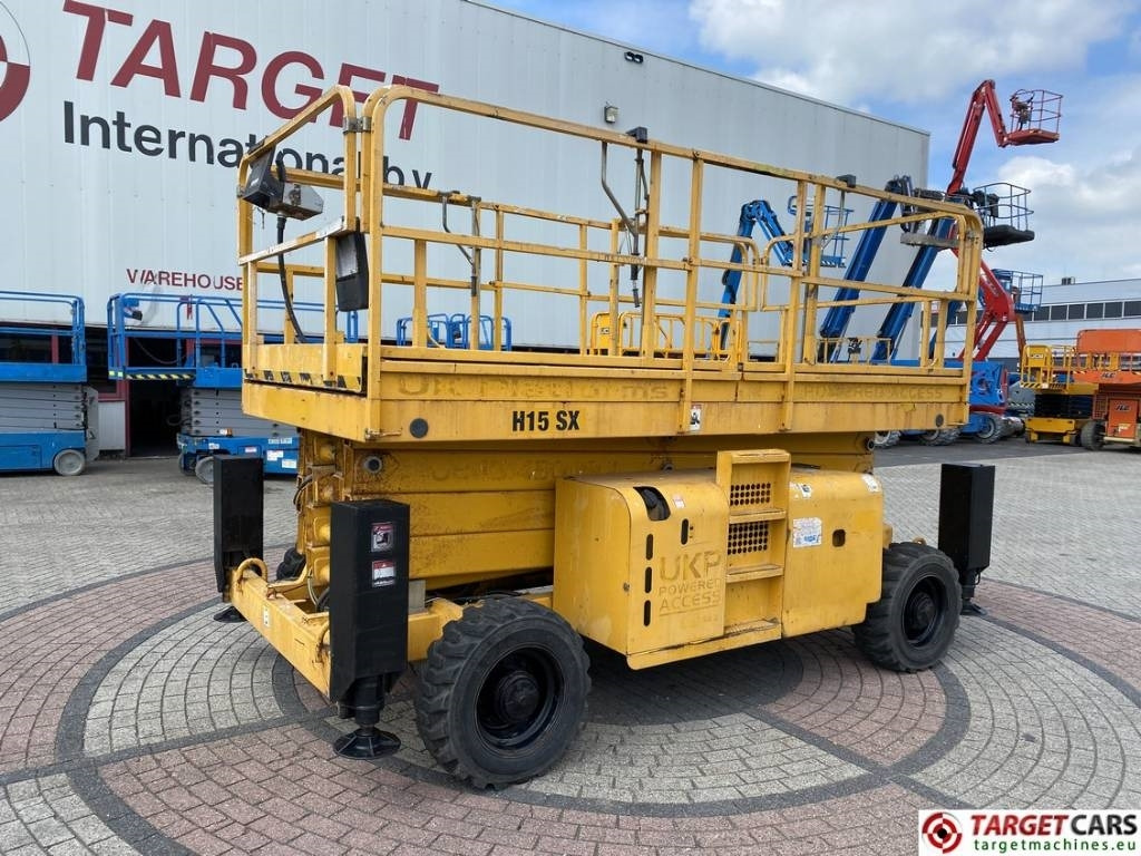 Haulotte H15SXNT Diesel H15SX 4x4 Scissor Work Lift 1500cm - Käärlift: pilt 1 Haulotte H15SXNT Diesel H15SX 4x4 Scissor Work Lift 1500cm - Käärlift: pilt 1