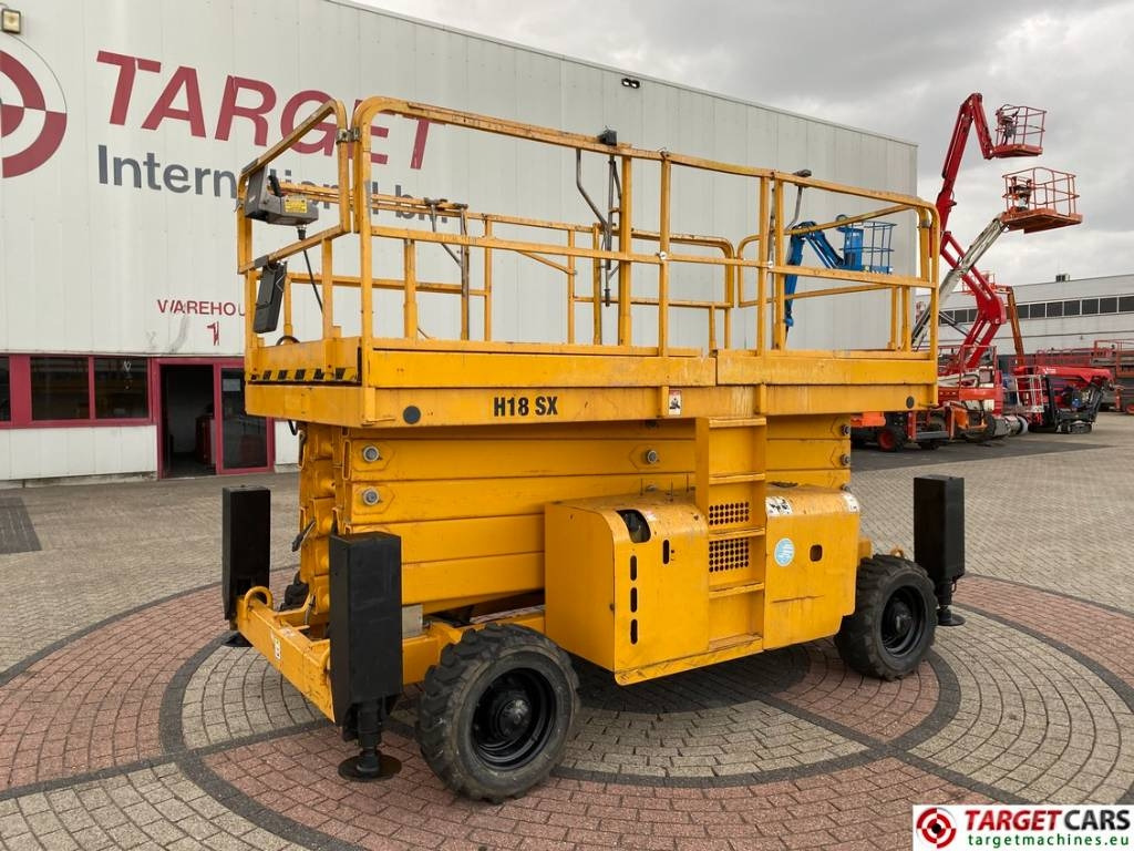 Haulotte H18SDX Diesel H18SX Scissor 4x4 Work Lift 1800cm - Käärlift: pilt 1 Haulotte H18SDX Diesel H18SX Scissor 4x4 Work Lift 1800cm - Käärlift: pilt 1