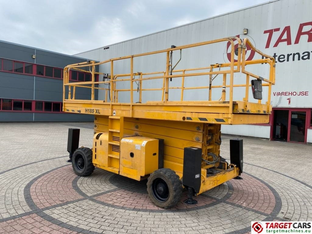Haulotte H18SXL Diesel 4x4 Scissor Work Lift 1800cm - Käärlift: pilt 4 Haulotte H18SXL Diesel 4x4 Scissor Work Lift 1800cm - Käärlift: pilt 4