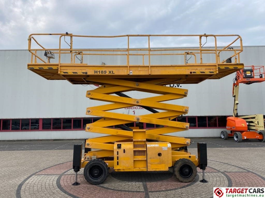 Haulotte H18SXL Diesel 4x4 Scissor Work Lift 1800cm - Käärlift: pilt 5 Haulotte H18SXL Diesel 4x4 Scissor Work Lift 1800cm - Käärlift: pilt 5