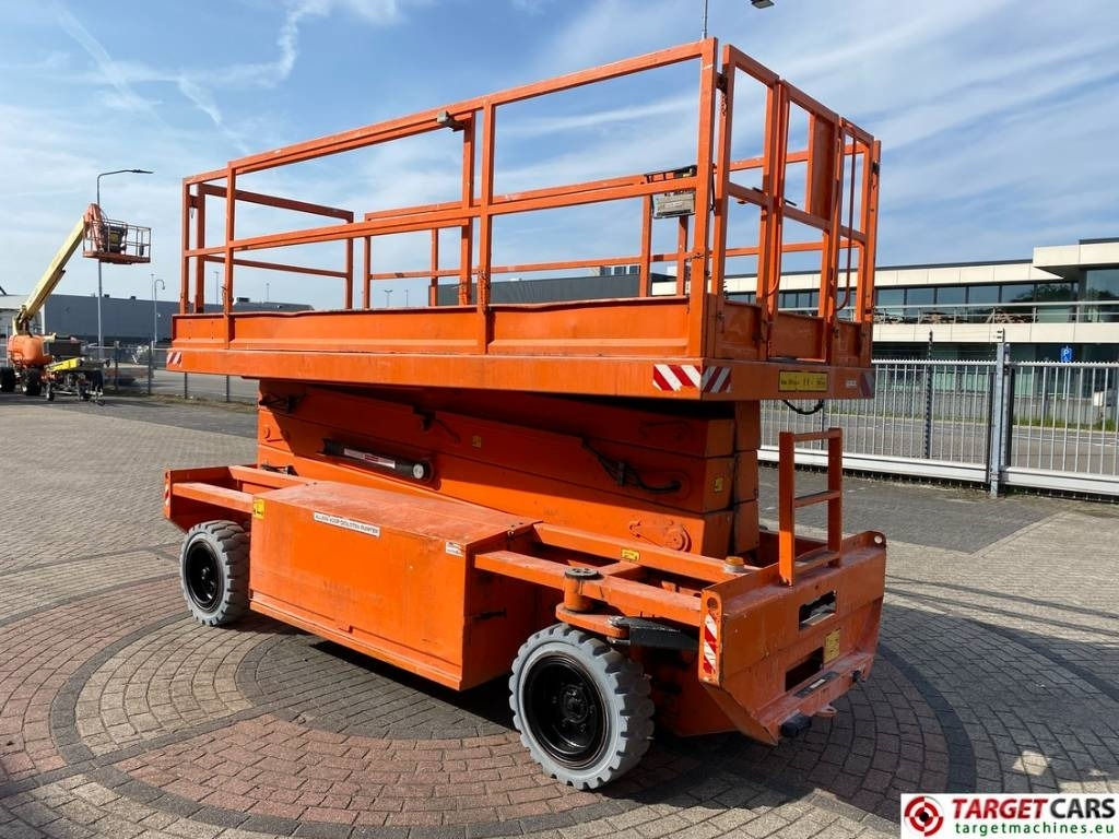 Holland Lift Q-135EL18 MonoStar Electric Scissor WorkLift 15.5M - Käärlift: pilt 2 Holland Lift Q-135EL18 MonoStar Electric Scissor WorkLift 15.5M - Käärlift: pilt 2