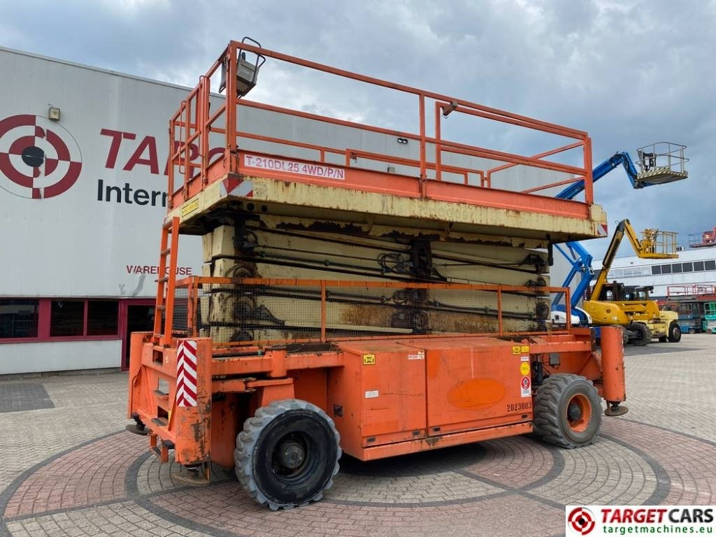 Holland Lift T210DL25 4WD Diesel T-210DL25 Scissor WorkLift 23M - Käärlift: pilt 1 Holland Lift T210DL25 4WD Diesel T-210DL25 Scissor WorkLift 23M - Käärlift: pilt 1