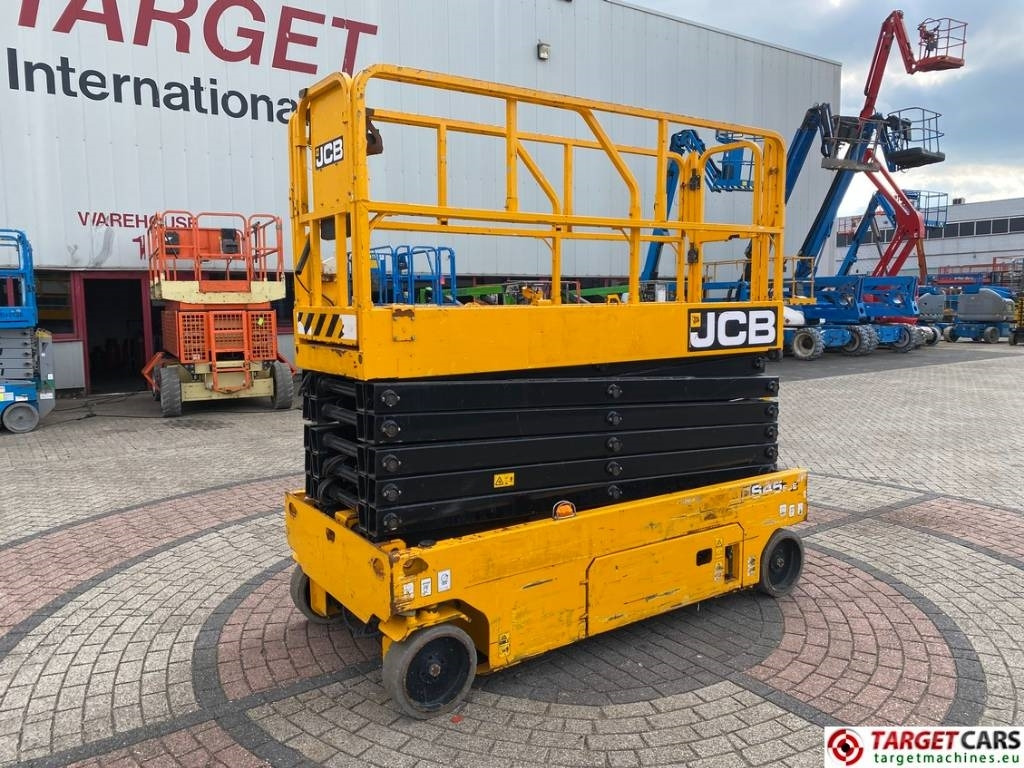 JCB S4550E Electric Scissor Work Lift 1580cm - Käärlift: pilt 1 JCB S4550E Electric Scissor Work Lift 1580cm - Käärlift: pilt 1