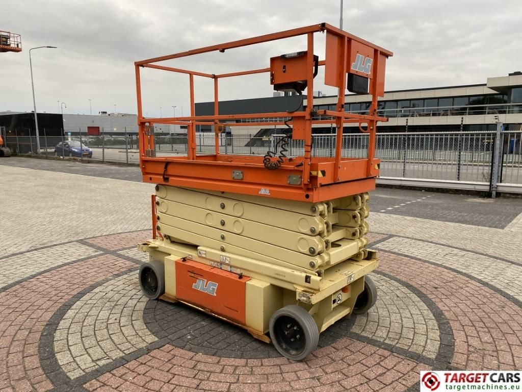 JLG 10RS Electric Scissor Work Lift 1175cm - Käärlift: pilt 2 JLG 10RS Electric Scissor Work Lift 1175cm - Käärlift: pilt 2