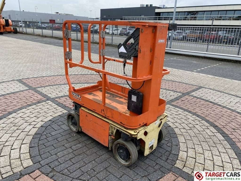 JLG 1230ES Electric Vertical Mast Work Lift 566cm - Masttõstuk: pilt 2 JLG 1230ES Electric Vertical Mast Work Lift 566cm - Masttõstuk: pilt 2
