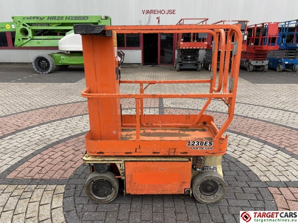 JLG 1230ES Electric Vertical Mast Work Lift 566cm - Masttõstuk: pilt 5 JLG 1230ES Electric Vertical Mast Work Lift 566cm - Masttõstuk: pilt 5