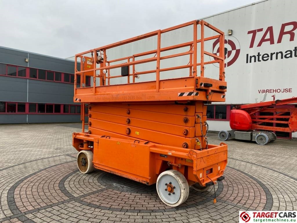 JLG 153-12 Liftlux Electric Scissor Work Lift 1730cm - Käärlift: pilt 4 JLG 153-12 Liftlux Electric Scissor Work Lift 1730cm - Käärlift: pilt 4