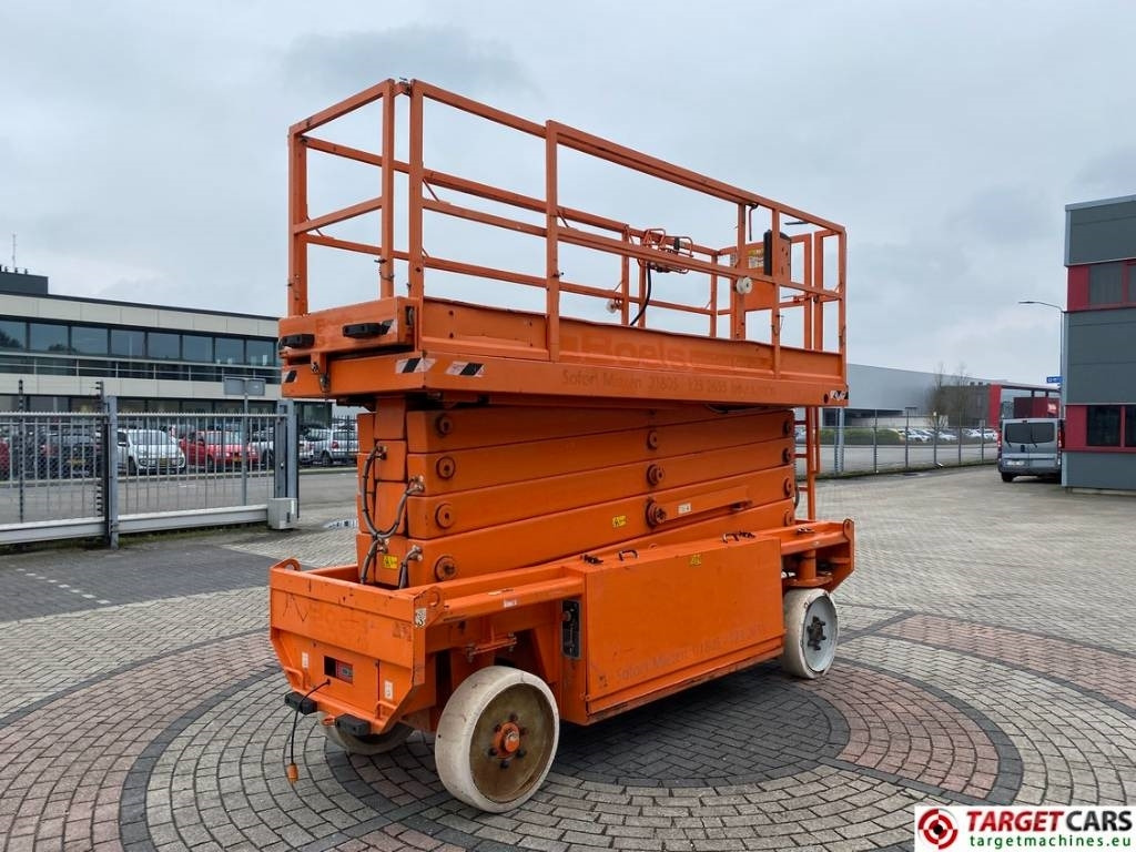 JLG 153-12 Liftlux Electric Scissor Work Lift 1730cm - Käärlift: pilt 3 JLG 153-12 Liftlux Electric Scissor Work Lift 1730cm - Käärlift: pilt 3