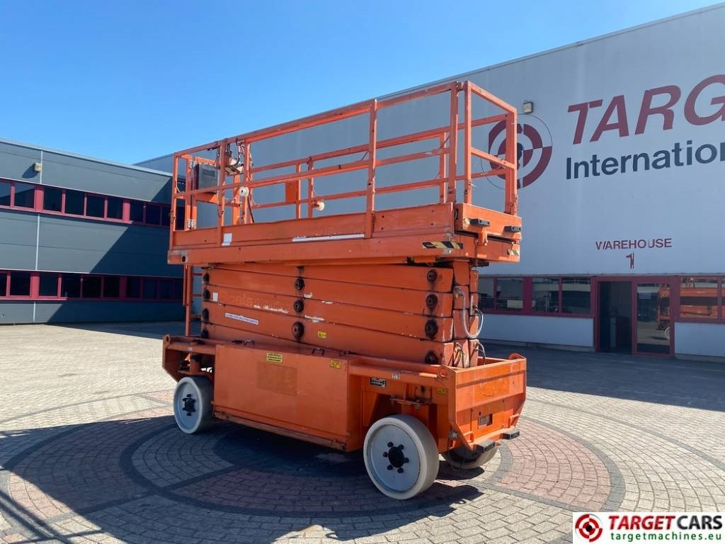 JLG 153-12 Liftlux Electric Scissor Work Lift 1730cm - Käärlift: pilt 4 JLG 153-12 Liftlux Electric Scissor Work Lift 1730cm - Käärlift: pilt 4