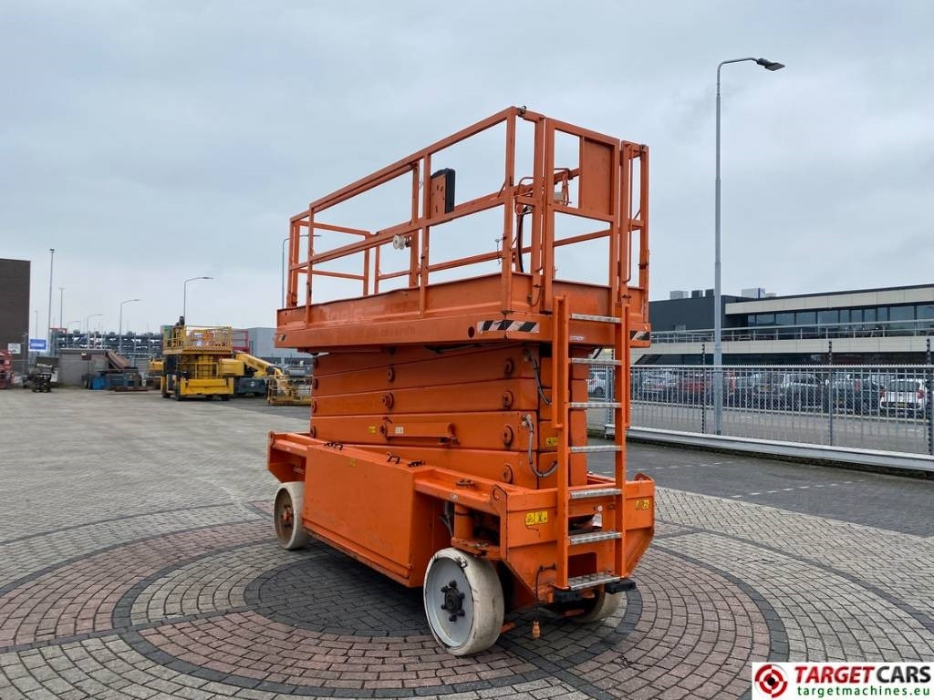 JLG 153-12 Liftlux Electric Scissor Work Lift 1730cm - Käärlift: pilt 2 JLG 153-12 Liftlux Electric Scissor Work Lift 1730cm - Käärlift: pilt 2