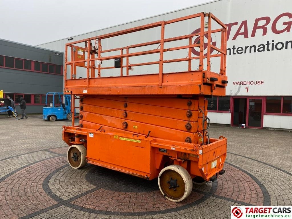 JLG 153-12 Liftlux Electric Scissor Work Lift 1730cm - Käärlift: pilt 4 JLG 153-12 Liftlux Electric Scissor Work Lift 1730cm - Käärlift: pilt 4