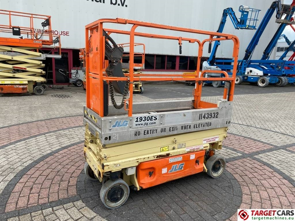 JLG 1930ES Electric Scissor Work Lift 772cm - Käärlift: pilt 1 JLG 1930ES Electric Scissor Work Lift 772cm - Käärlift: pilt 1