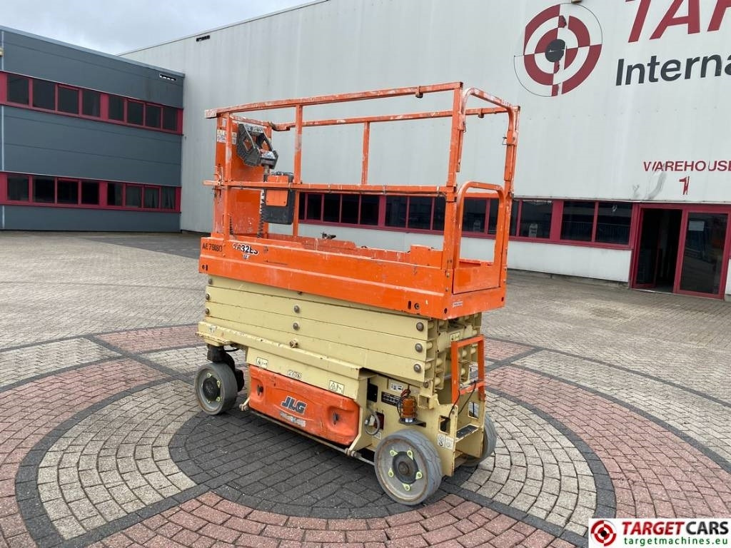 JLG 2632ES Electric Scissor Work Lift 977cm - Käärlift: pilt 4 JLG 2632ES Electric Scissor Work Lift 977cm - Käärlift: pilt 4