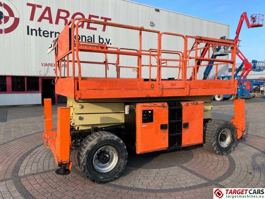 JLG 330LRT Diesel 4x4 Scissor Work Lift 1200cm - Käärlift: pilt 1 JLG 330LRT Diesel 4x4 Scissor Work Lift 1200cm - Käärlift: pilt 1