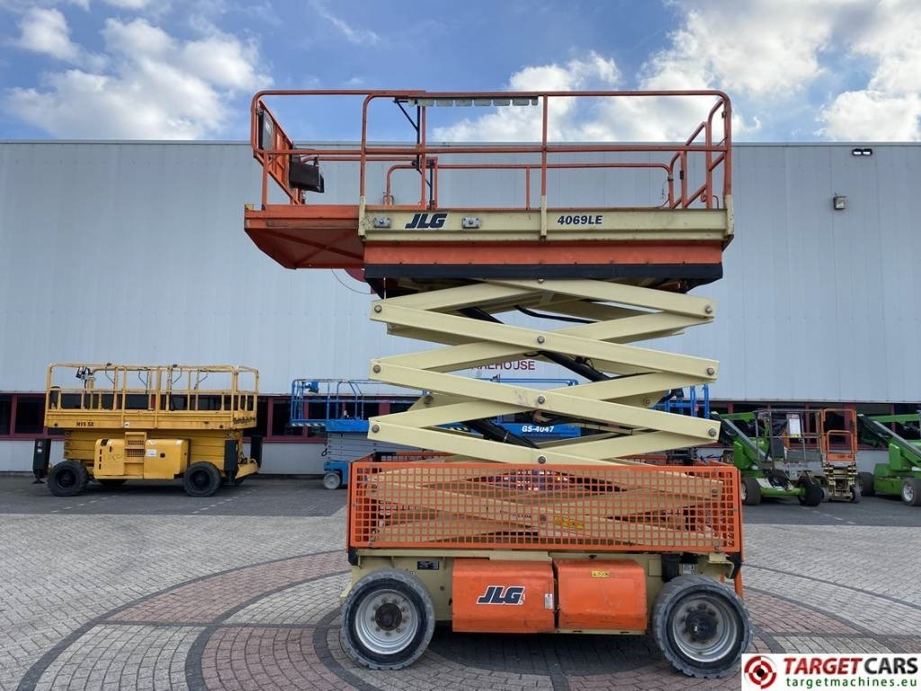 JLG 4069LE Electric Scissor Work Lift 1419cm - Käärlift: pilt 5 JLG 4069LE Electric Scissor Work Lift 1419cm - Käärlift: pilt 5