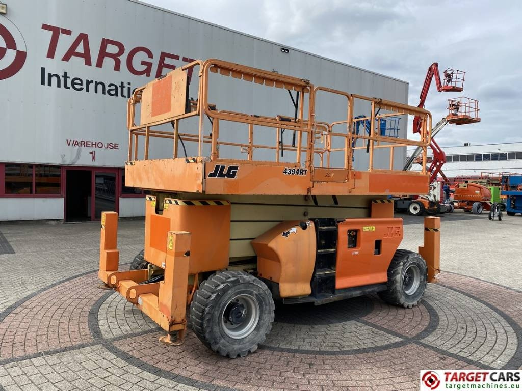 JLG 4394RT Diesel 4x4 Scissor Work Lift 1511cm - Käärlift: pilt 1 JLG 4394RT Diesel 4x4 Scissor Work Lift 1511cm - Käärlift: pilt 1