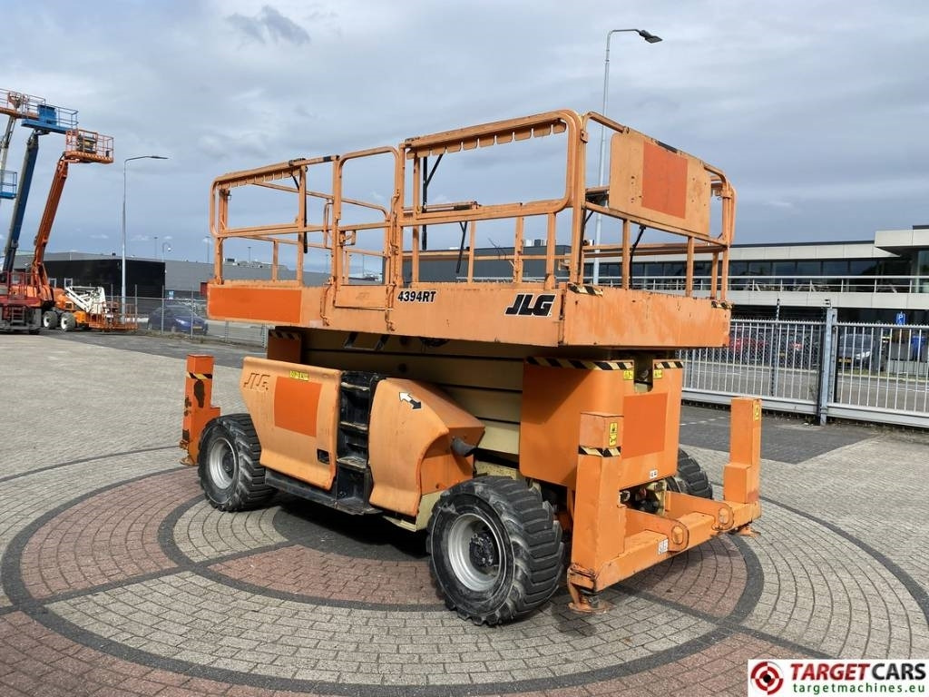 JLG 4394RT Diesel 4x4 Scissor Work Lift 1511cm - Käärlift: pilt 2 JLG 4394RT Diesel 4x4 Scissor Work Lift 1511cm - Käärlift: pilt 2
