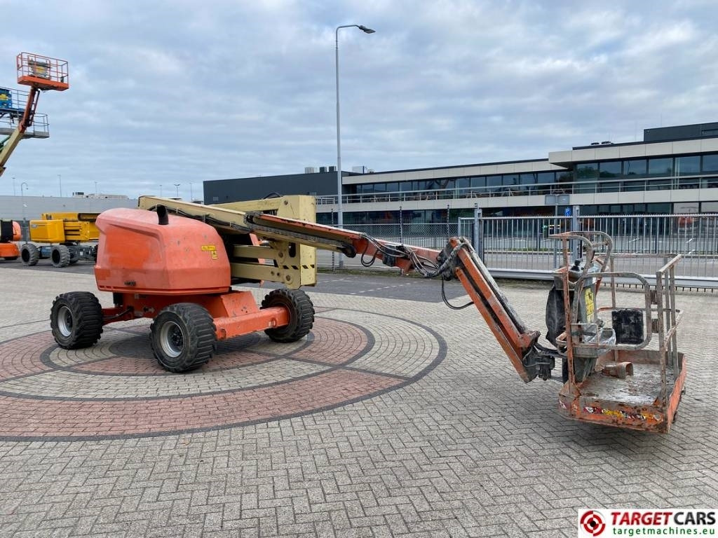 JLG 520AJ Articulated 4x4 Diesel Boom Work Lift 1800cm - Liigendpoom: pilt 2 JLG 520AJ Articulated 4x4 Diesel Boom Work Lift 1800cm - Liigendpoom: pilt 2
