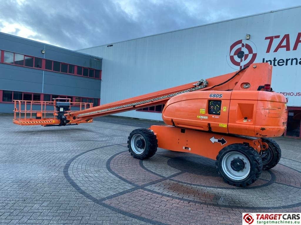 JLG 680S Telescopic 4x4 Diesel Boom Work Lift 2273cm - Teleskooppoom: pilt 4 JLG 680S Telescopic 4x4 Diesel Boom Work Lift 2273cm - Teleskooppoom: pilt 4