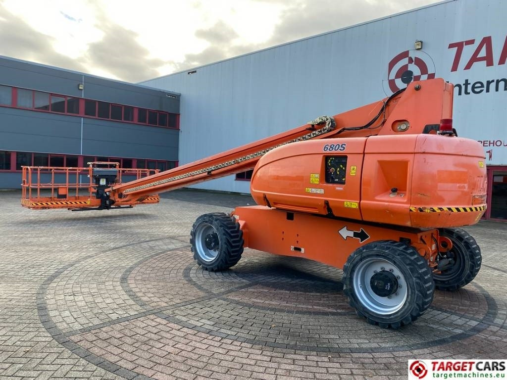 JLG 680S Telescopic 4x4 Diesel Boom Work Lift 2273cm - Teleskooppoom: pilt 4 JLG 680S Telescopic 4x4 Diesel Boom Work Lift 2273cm - Teleskooppoom: pilt 4