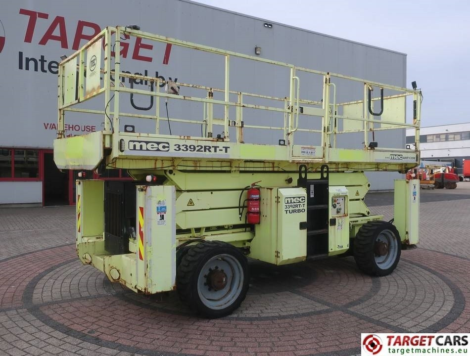 MEC 3392RT-T Diesel 4x4 Scissor Work Lift 1200cm - Käärlift: pilt 1 MEC 3392RT-T Diesel 4x4 Scissor Work Lift 1200cm - Käärlift: pilt 1