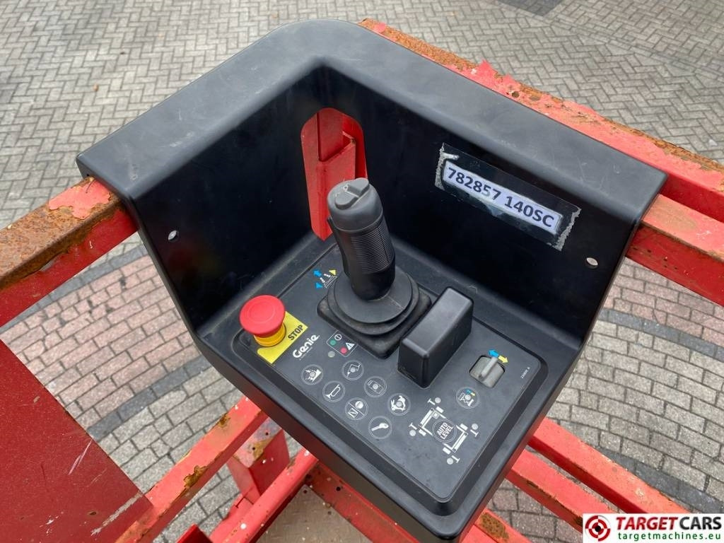 Manitou 140SC Diesel 4x4 Scissor Work Lift 1412cm  liising Manitou 140SC Diesel 4x4 Scissor Work Lift 1412cm: pilt 9