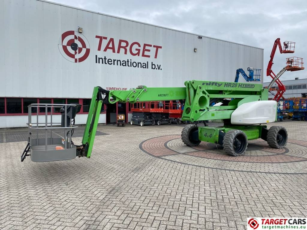 Niftylift HR28 HyBrid Articulated 4x4 Boom Work Lift 2800cm - Liigendpoom: pilt 1 Niftylift HR28 HyBrid Articulated 4x4 Boom Work Lift 2800cm - Liigendpoom: pilt 1