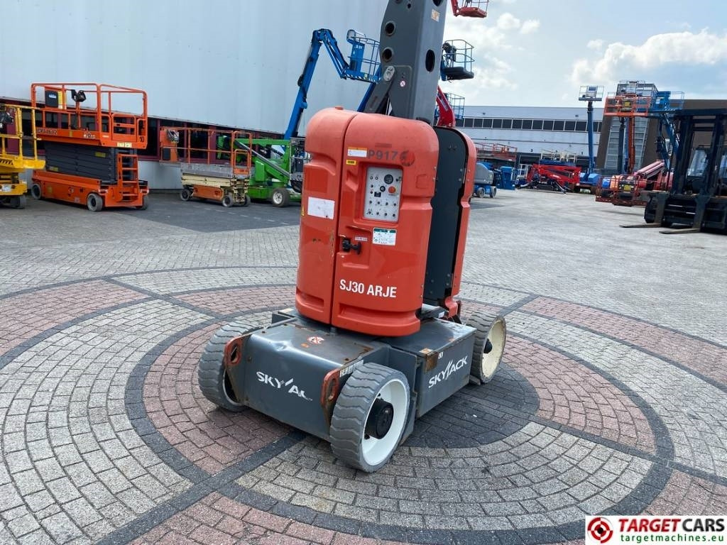 Liigendpoom SkyJack SJ30 ARJE Articulated Electric Boom Work Lift 11M: pilt 32