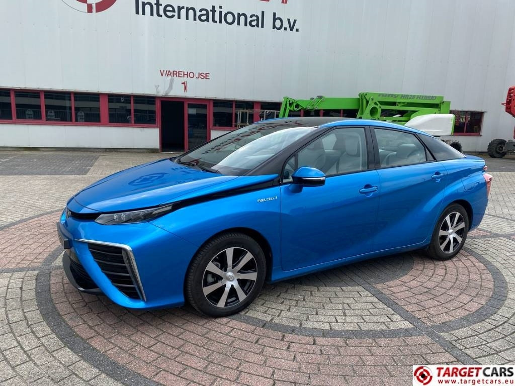 Toyota Mirai FCV HydroGen FuelCell - Sedaan: pilt 1 Toyota Mirai FCV HydroGen FuelCell - Sedaan: pilt 1